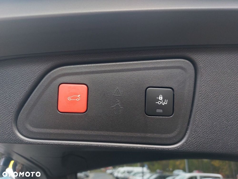 Peugeot 3008 1.6 PureTech Hybrid PHEV GT Pack S&S EAT8 - 10