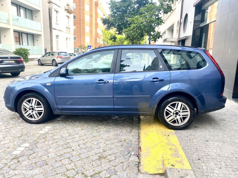 Ford Focus SW 1.6 TDCi Ambiente - 8