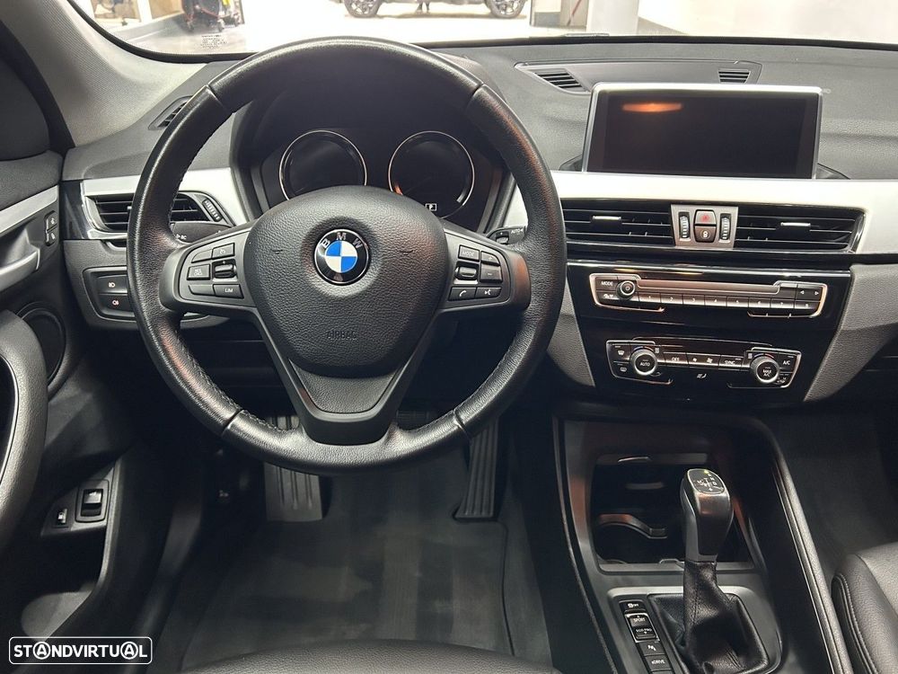 BMW X1 25 e xDrive - 12