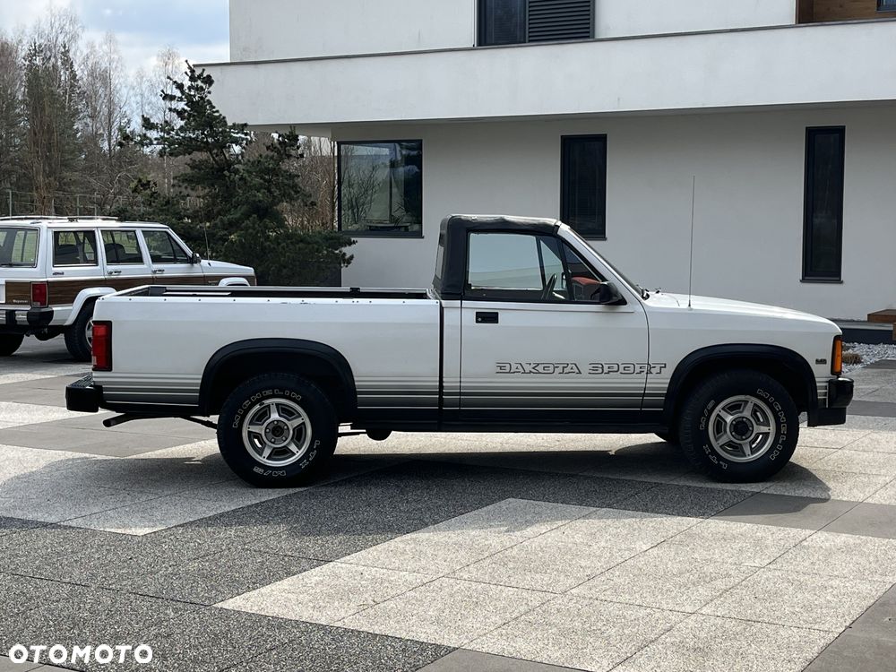 Dodge Dakota - 5