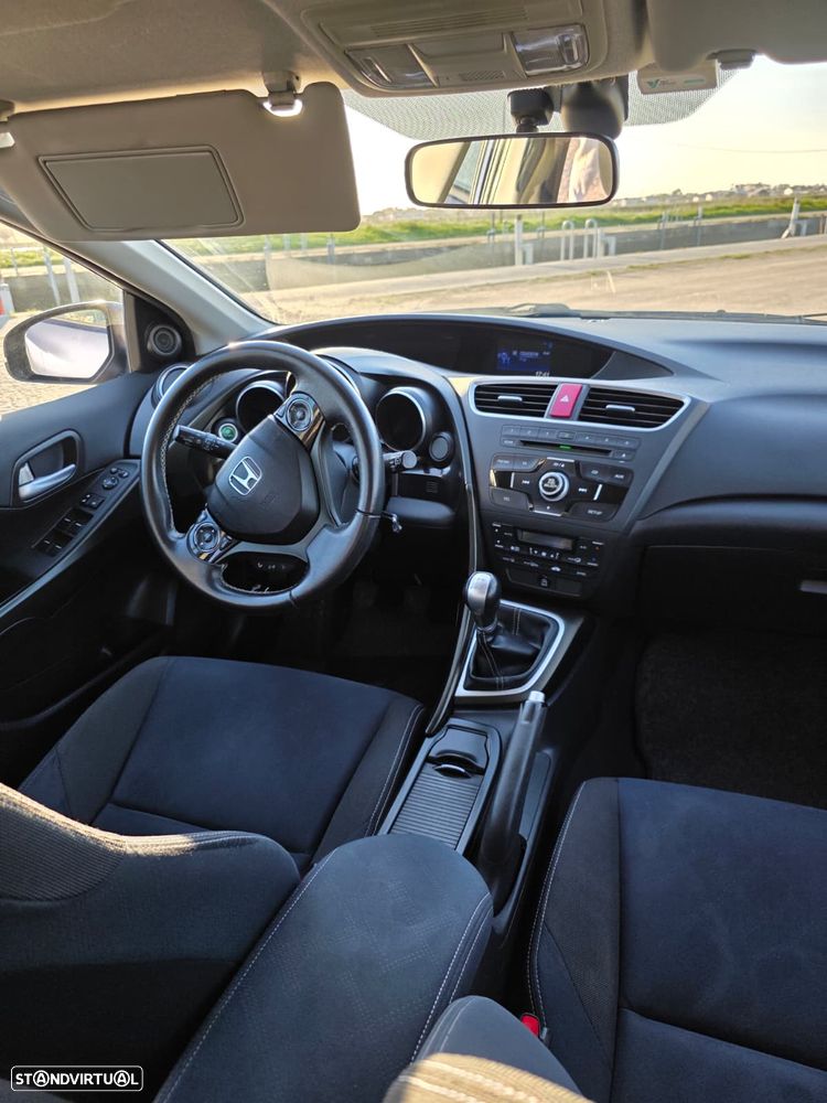 Honda Civic Tourer 1.6 i-DTEC Comfort - 14