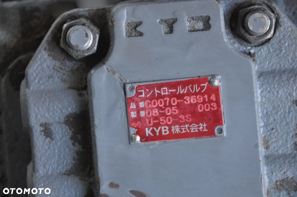 Rozdzielacz hydrauliczny Kubota KX 155-3  C0070-36914 - 5