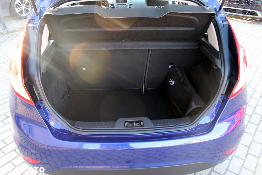 Ford Fiesta 1.25 Trend - 19
