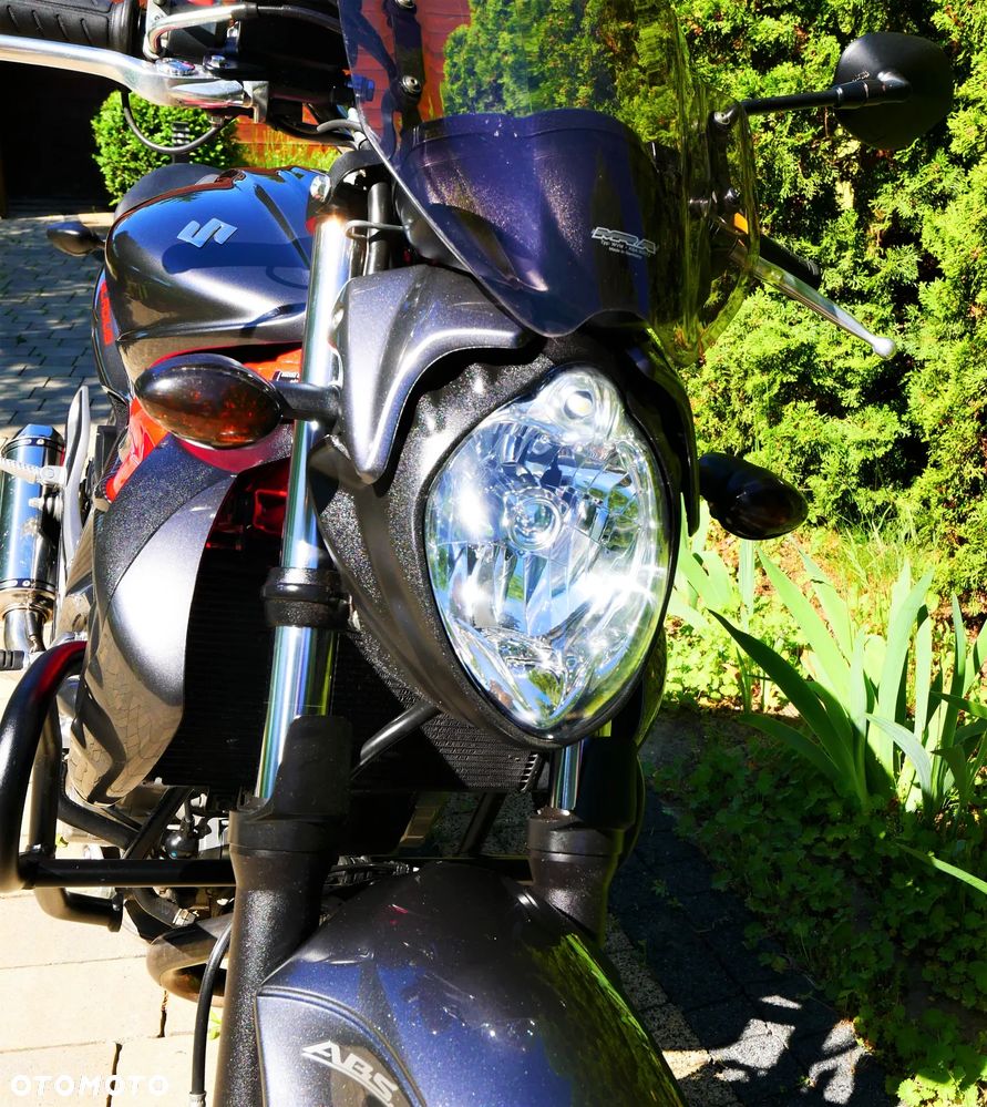 Suzuki Gladius - 22