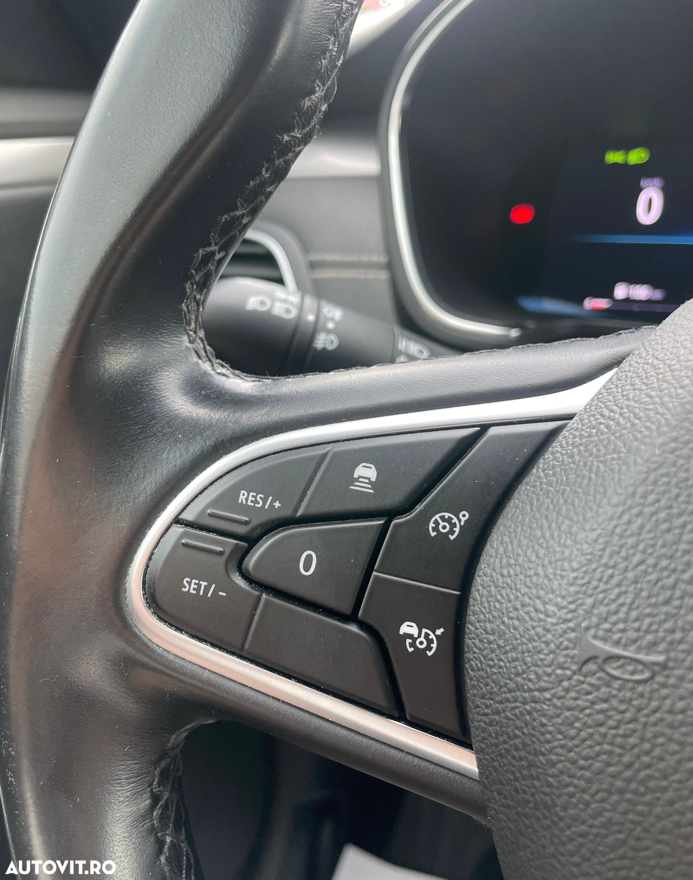 Renault Talisman Grandtour BLUE dCi 160 EDC INTENS - 40