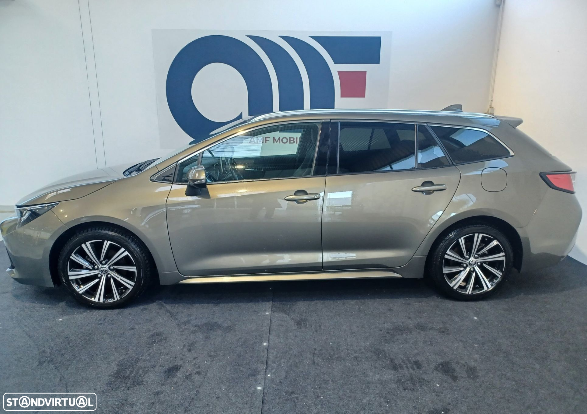 Toyota Corolla Touring Sports 1.8 Hybrid Comfort+P.Sport - 20
