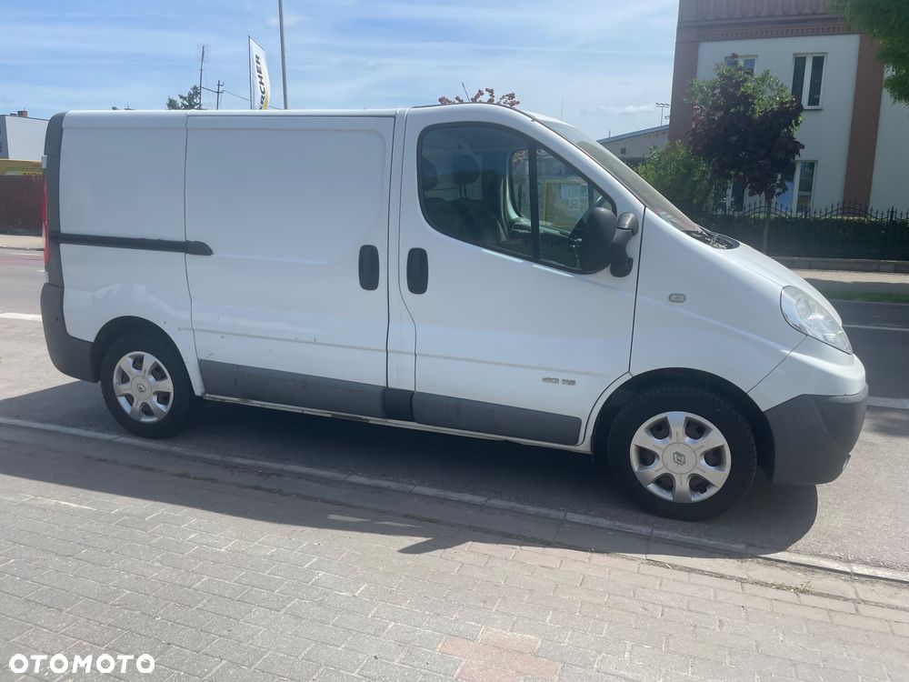 Renault Trafic - 1