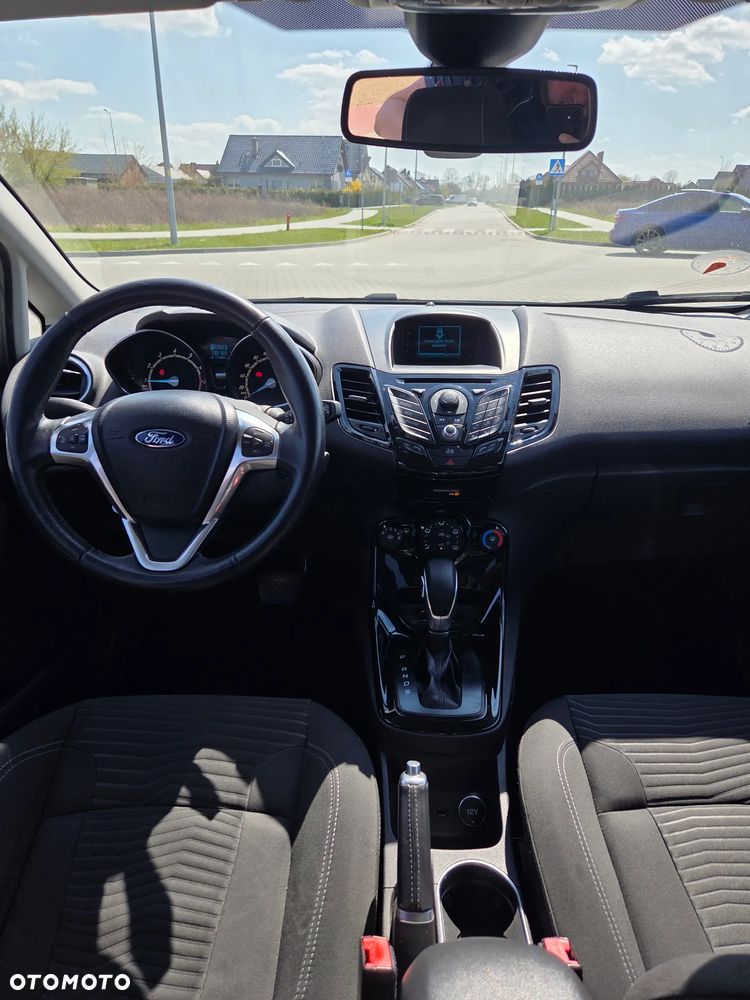Ford Fiesta - 28