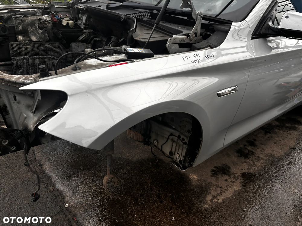 BŁOTNIK PRZEDNI LEWY BMW F07 5GT 354/7 - 2