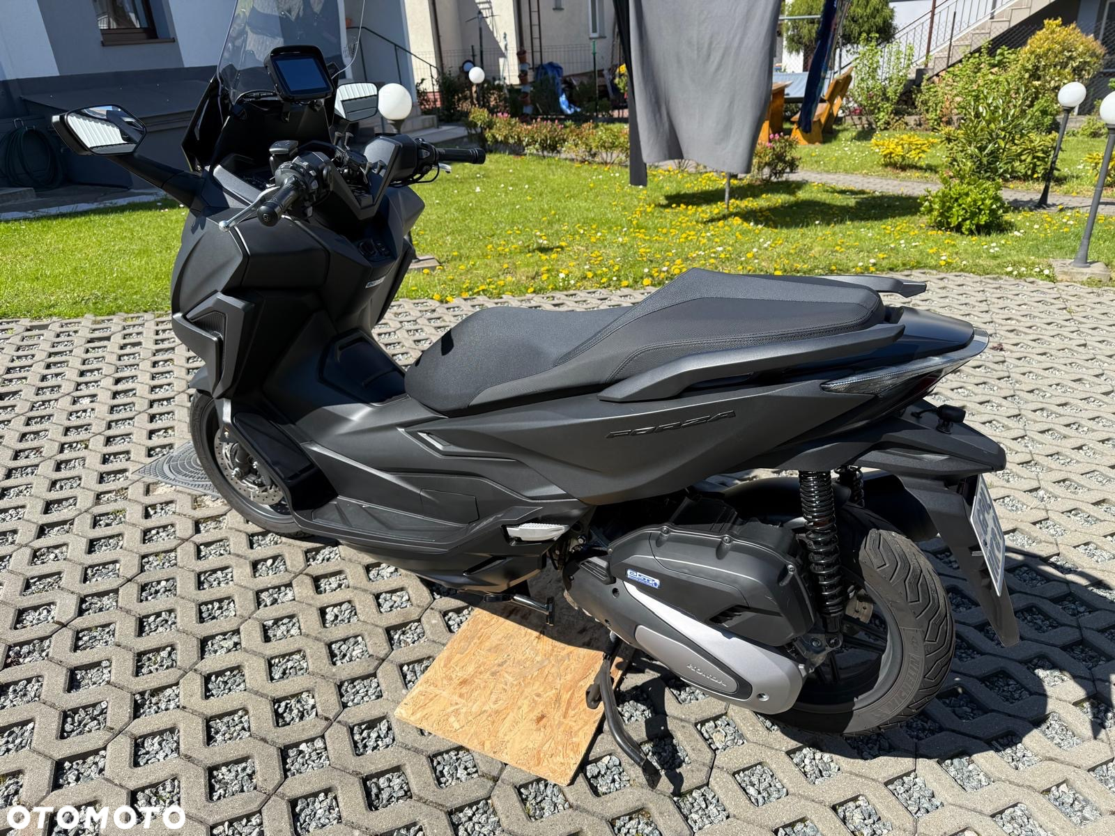 Honda NSS - 6