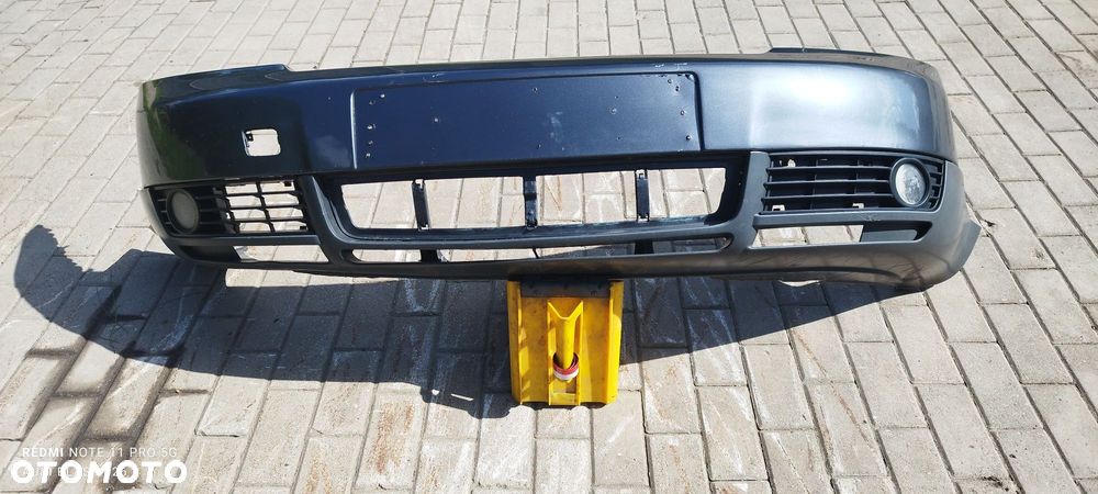 Zderzak Przód LX7Z Audi A4 B6 2.5 Kombi 2002 rok Części Blask Gołdap
