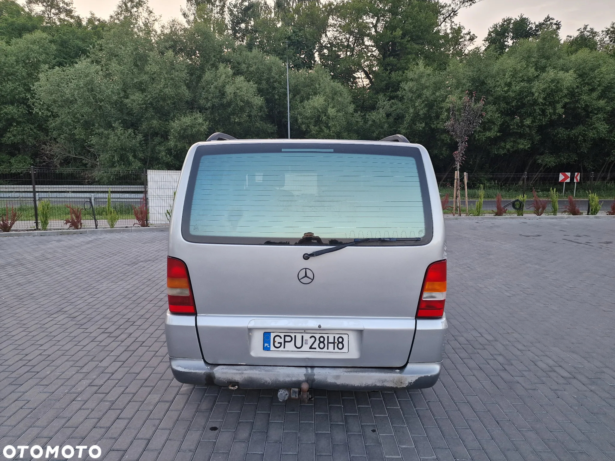 Mercedes-Benz Klasa V - 6