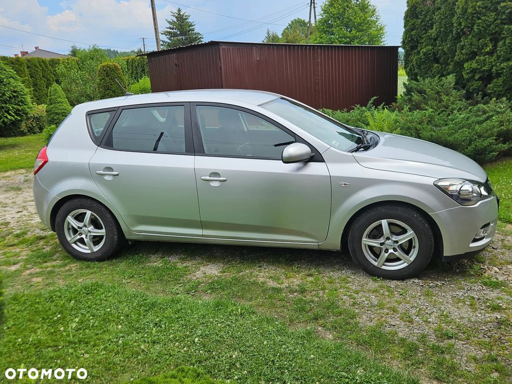 Kia Ceed 1.4 CVVT Attract - 5