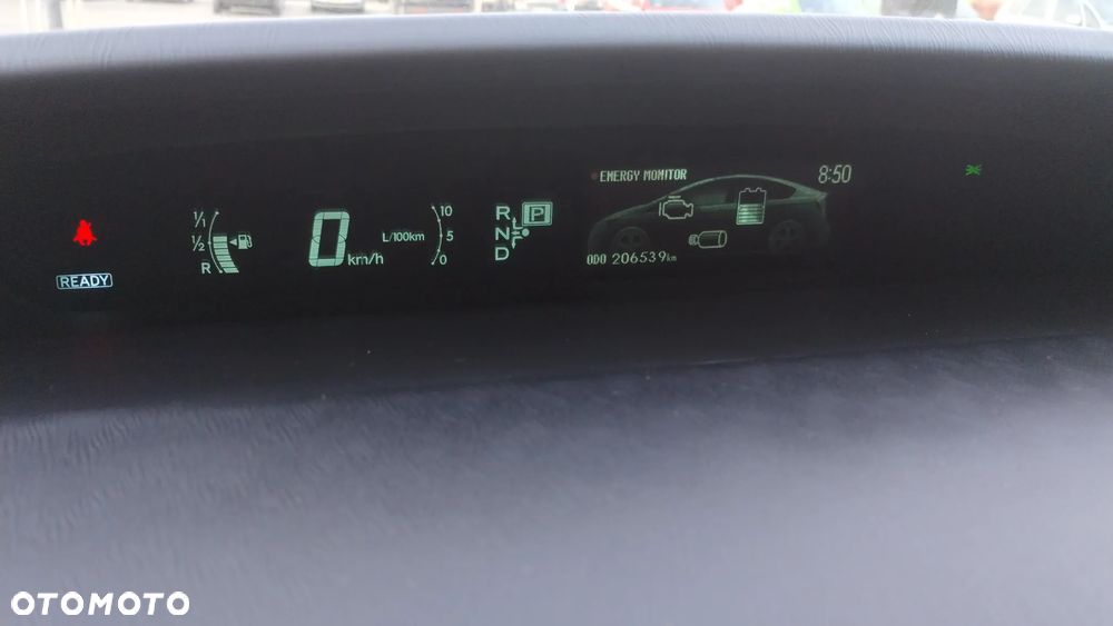 Toyota Prius 1.8 HSD Sol - 8