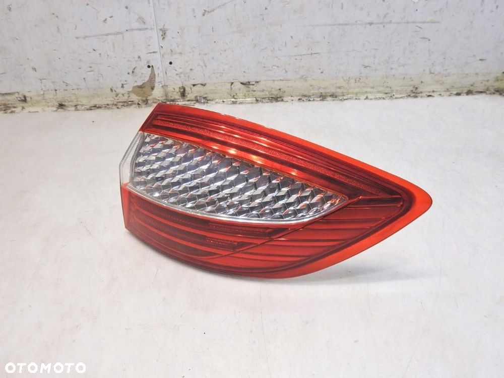 LAMPA PRAWA TYLNA TYŁ FORD MONDEO MK4 KOMBI 7S71-13404-B - 8