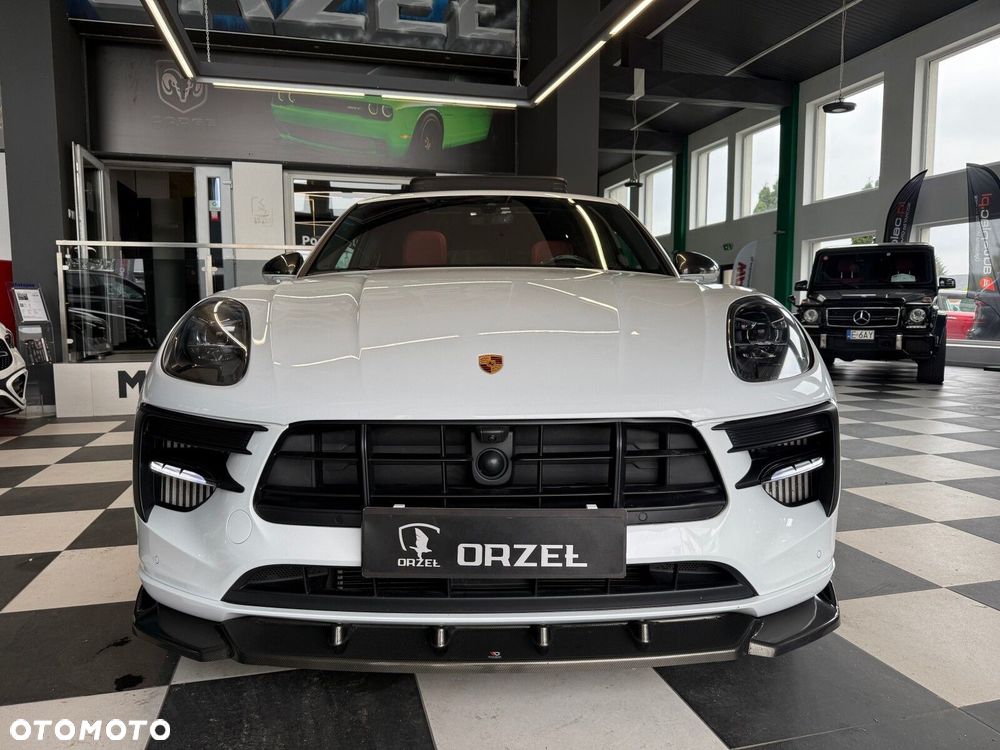 Porsche Macan - 2