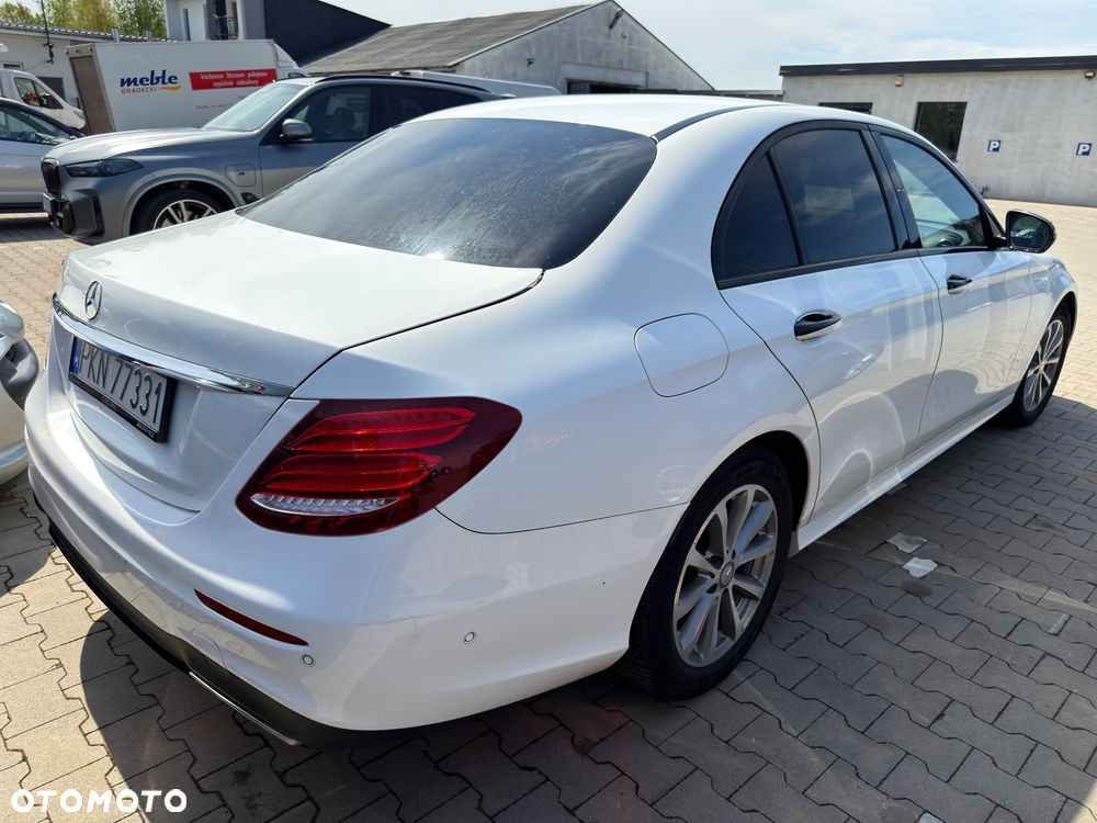 Mercedes-Benz Klasa E 200 9G-TRONIC - 6