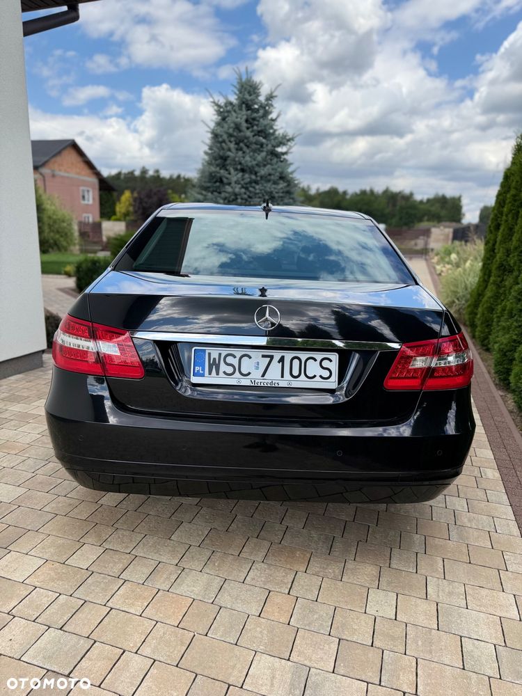 Mercedes-Benz Klasa E 220 CDI BlueEff - 9