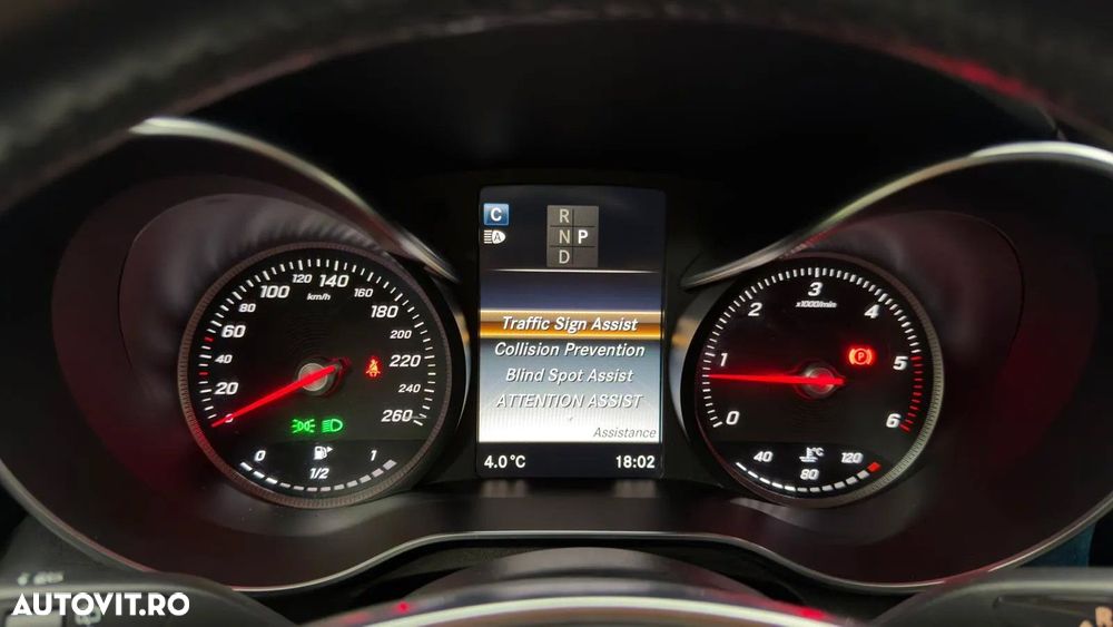 Mercedes-Benz GLC - 9