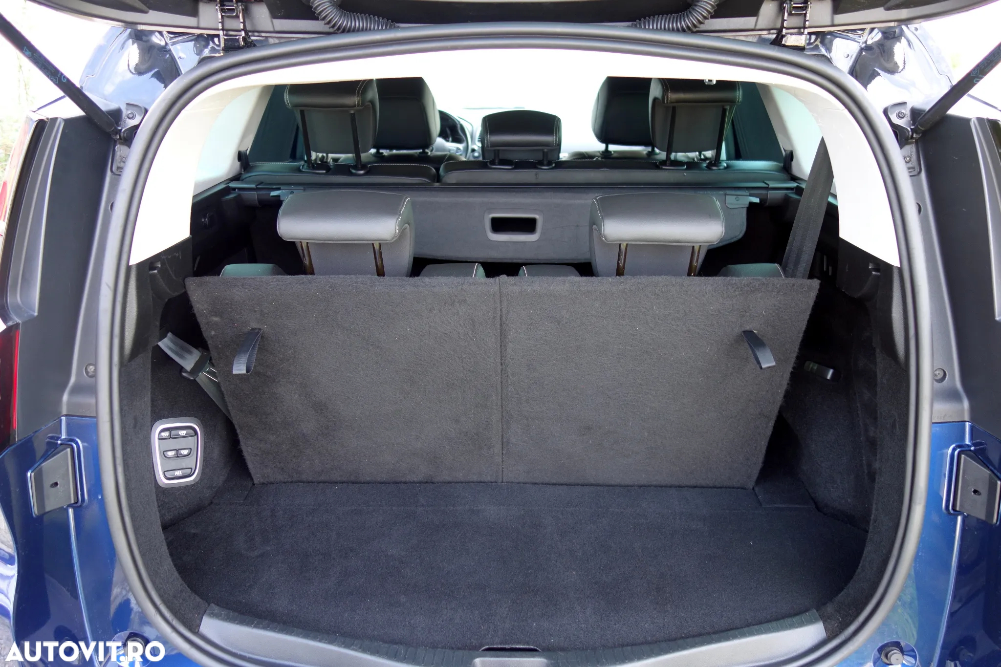 Renault Grand Scenic BLUE dCi 150 EDC BUSINESS EDITION - 22