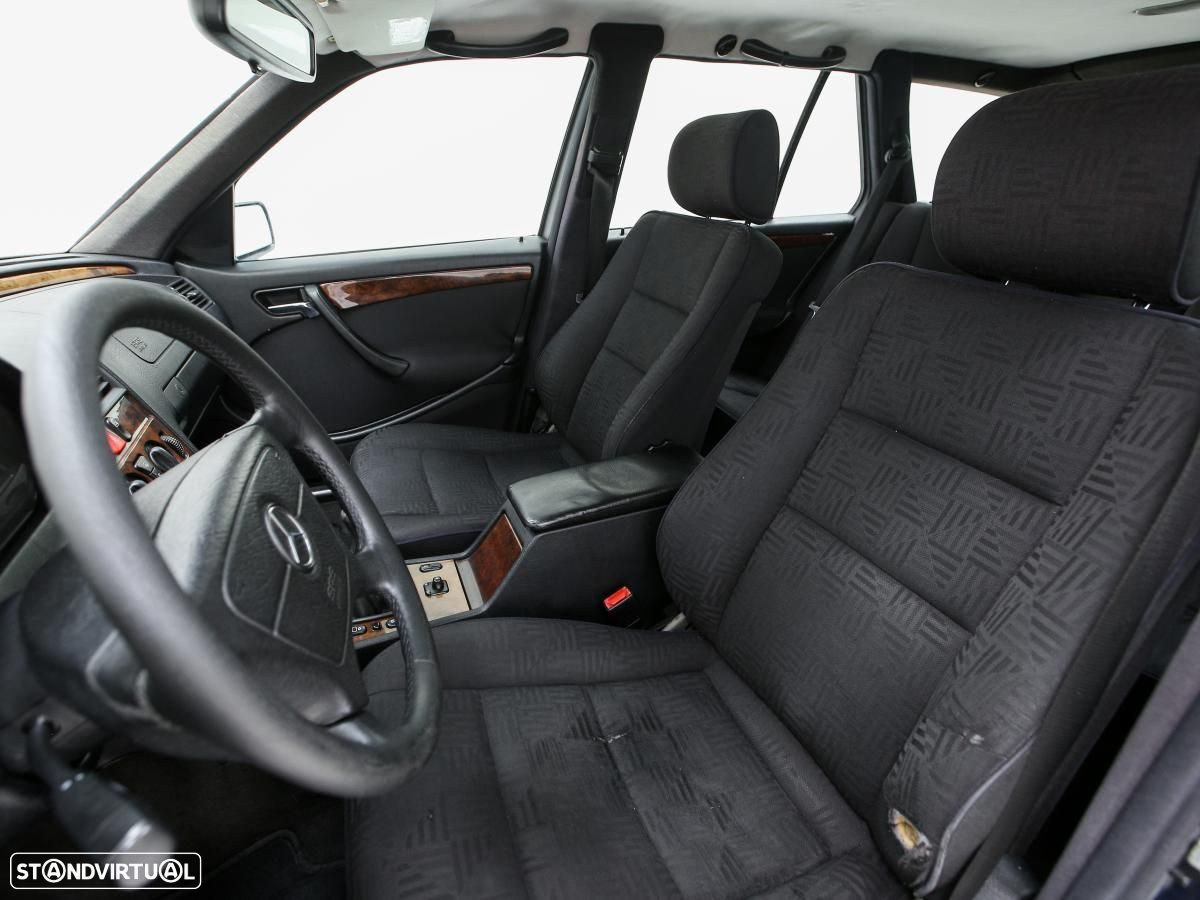 Mercedes-Benz C 220 - 7