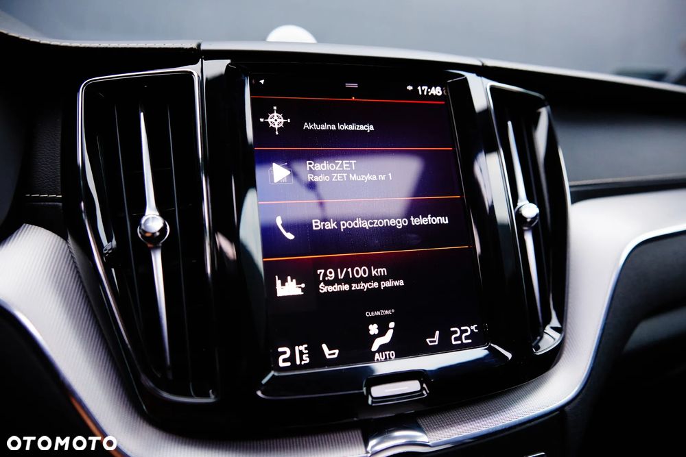 Volvo XC 60 D4 SCR AWD R-Design - 19