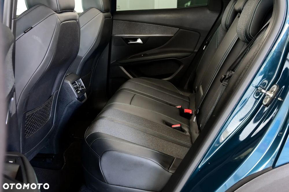Peugeot 3008 1.6 PureTech Hybrid PHEV Allure S&S EAT8 - 20