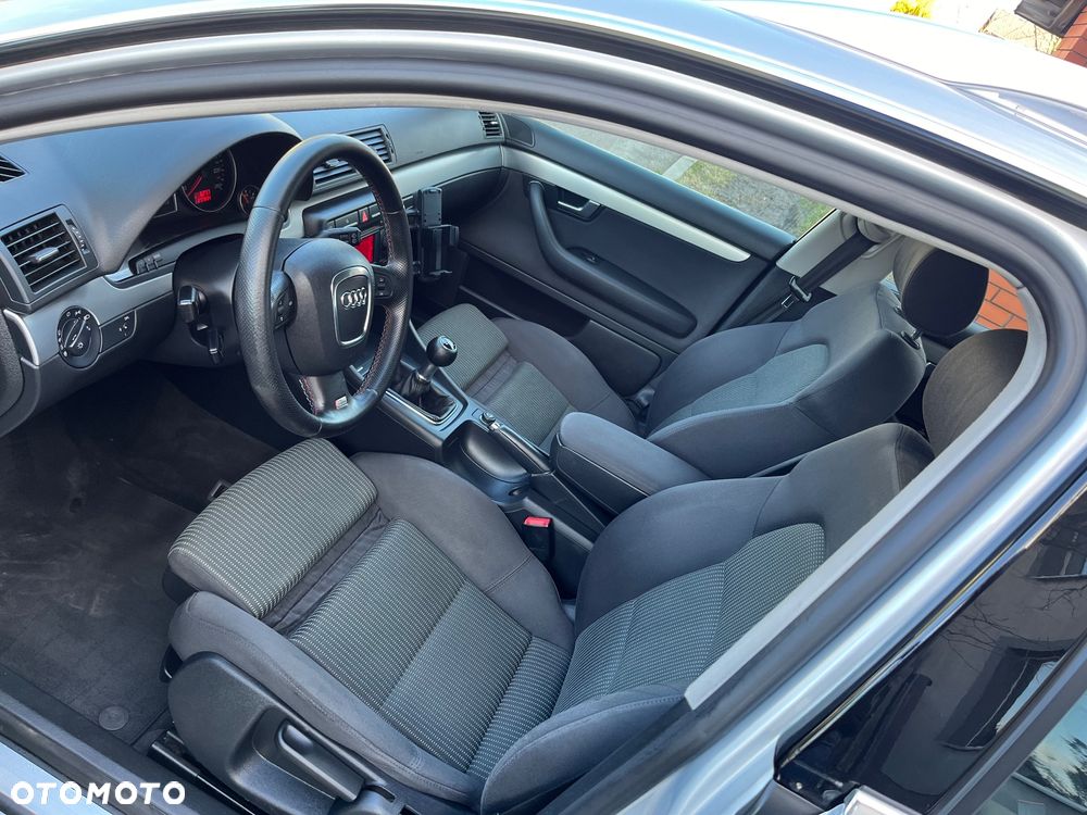 Audi A4 Avant 2.0 TDI - 12
