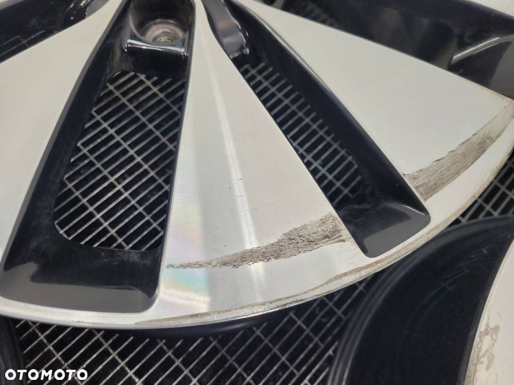 FELGI ALUMINIOWE KOMPLET 18 KIA OPTIMA III 7,5JX18 5X114,3 52910-2T550 - 5