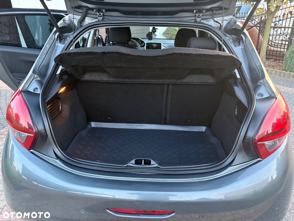 Peugeot 208 1.6 BlueHDi Active S&S - 14