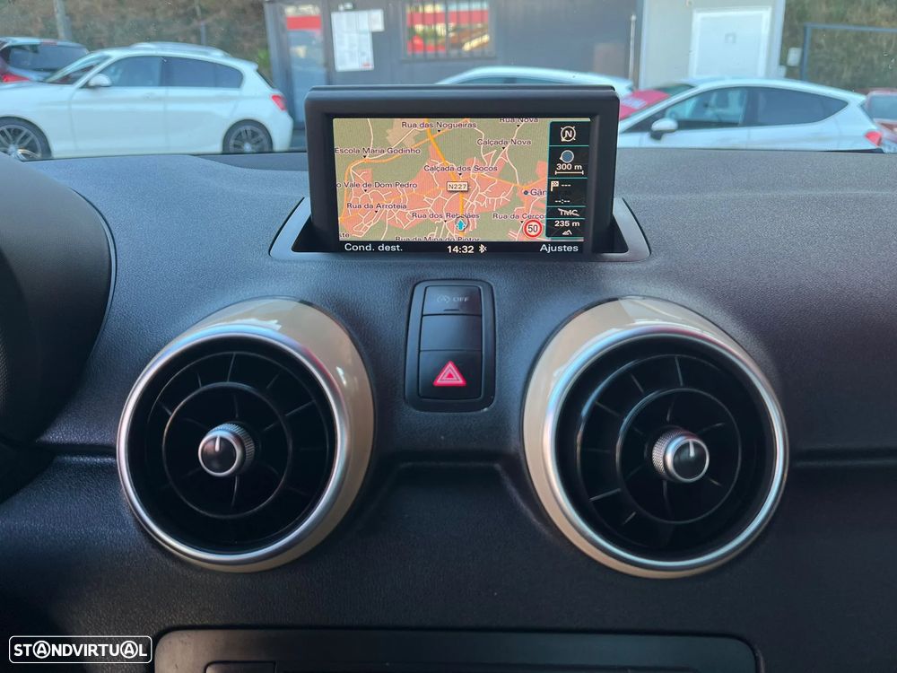 Audi A1 1.6 TDI Attraction - 25