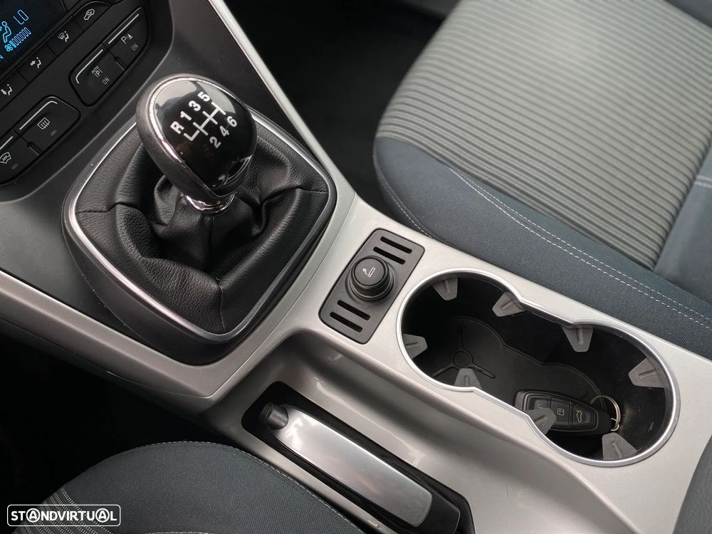 Ford Grand C-Max 1.6 TDCi Titanium - 26