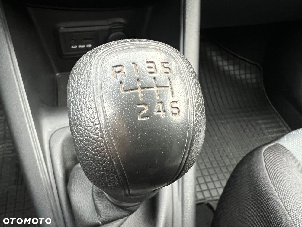 Kia Venga 1.6 Smart - 24