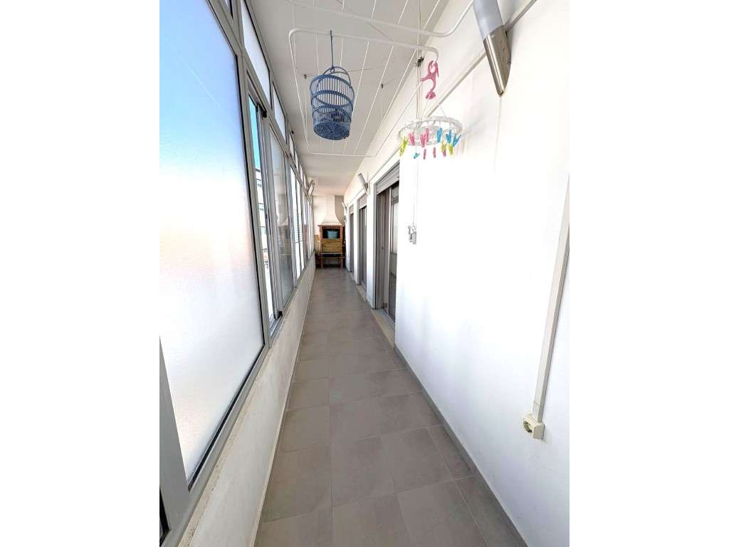 Apartamento T1+1 com garagem individual - Grande imagem: 3/14