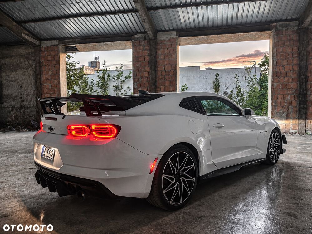 Chevrolet Camaro - 3