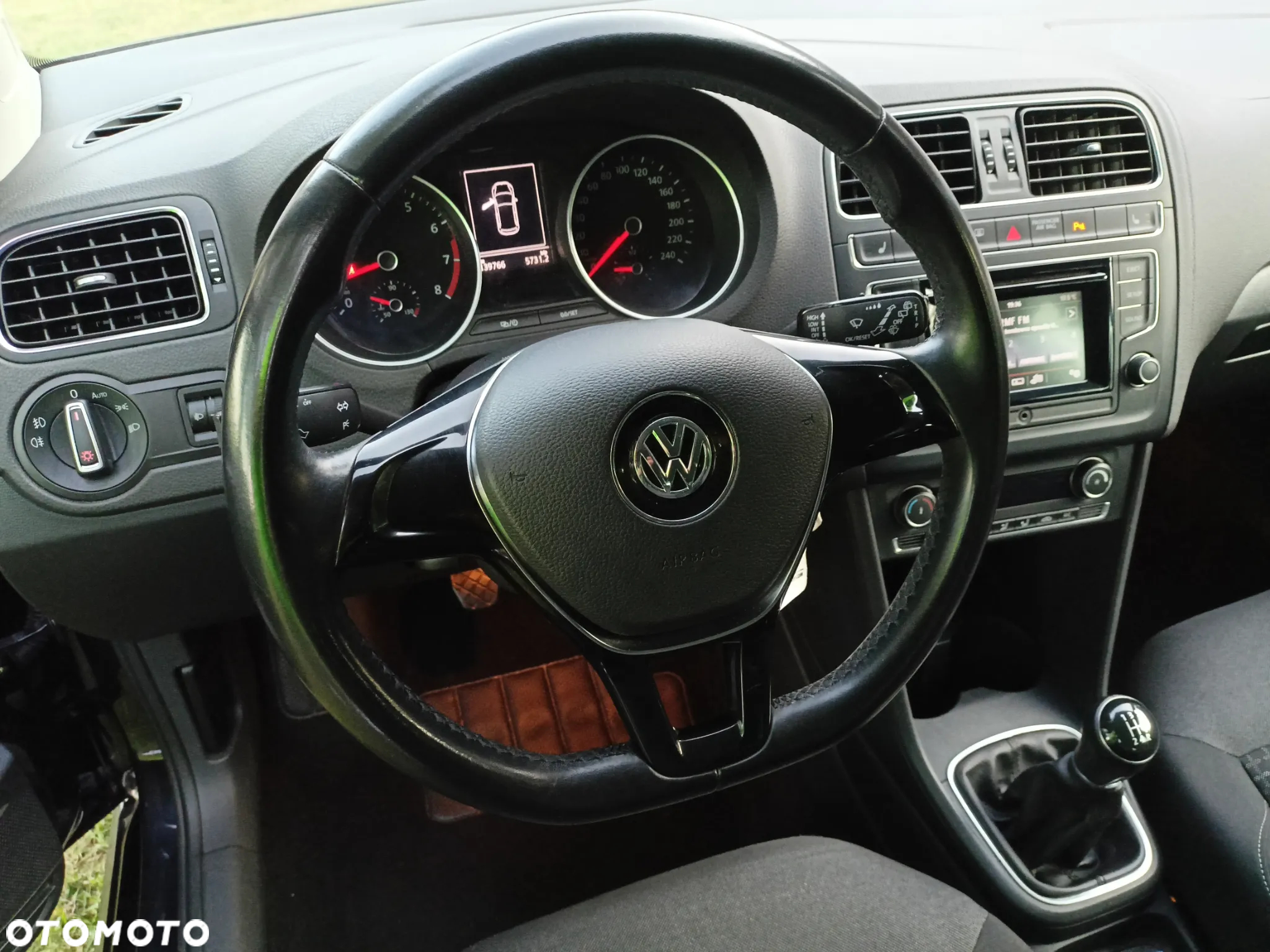 Volkswagen Polo 1.0 Comfortline Perfectline - 22