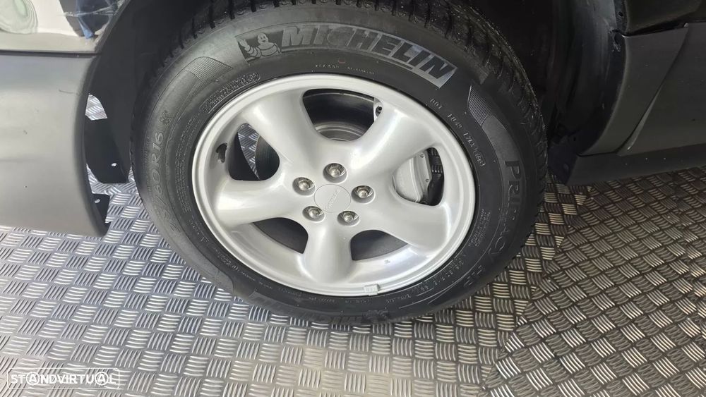 Subaru Forester 2.0 T XT - 27