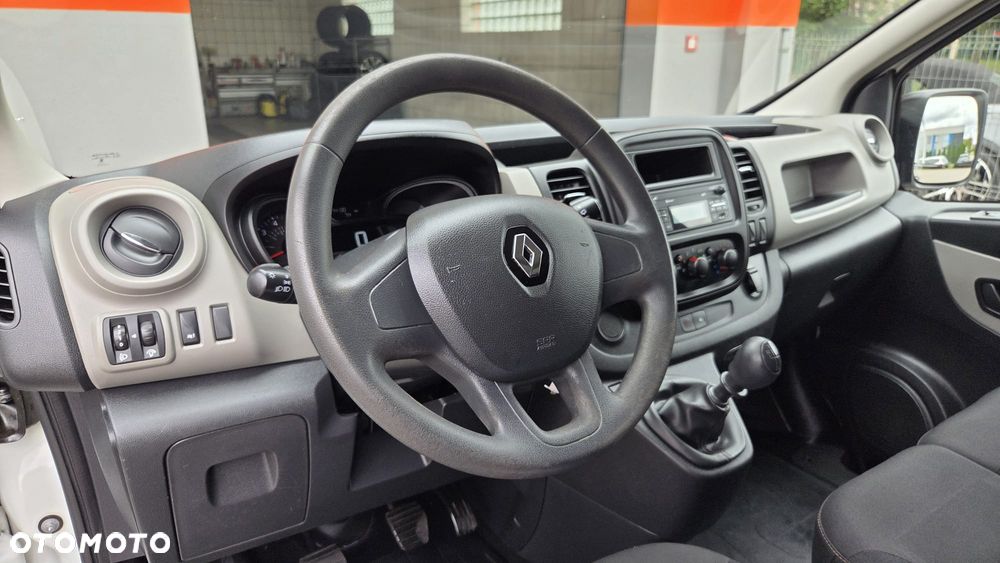 Renault Trafic - 10
