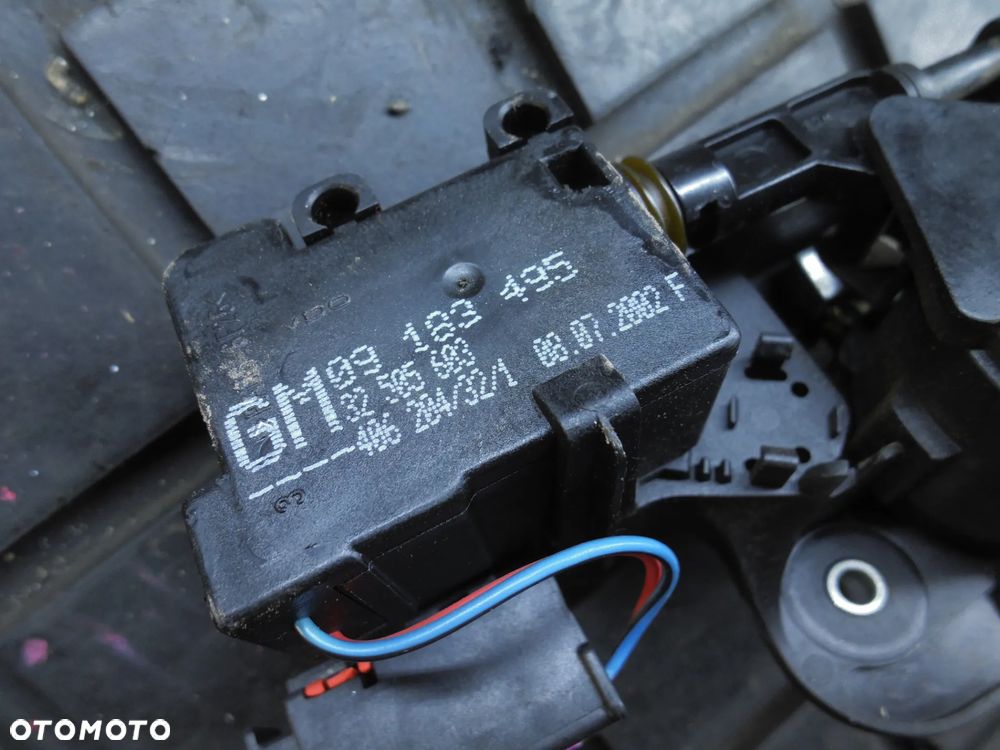 ZAMEK KLAPY BAGAŻNIKA 09183495 OPEL MERIVA A OPEL CORSA C - 2