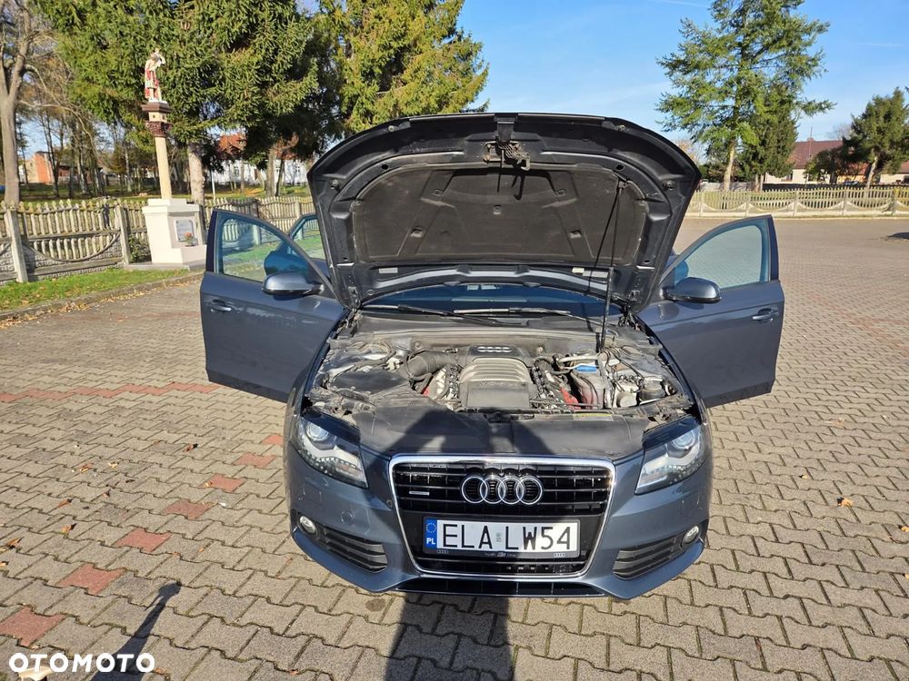 Audi A4 Limousine - 7