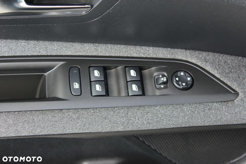 Peugeot 3008 BlueHDi 130 Stop & Start Active Business-Paket - 17