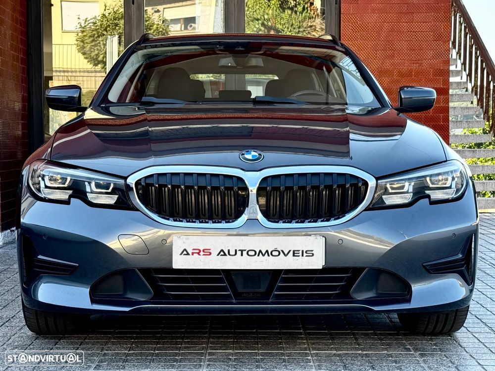 BMW 320 d Auto - 33