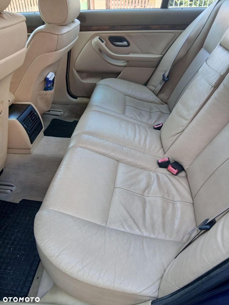 BMW Seria 5 - 11