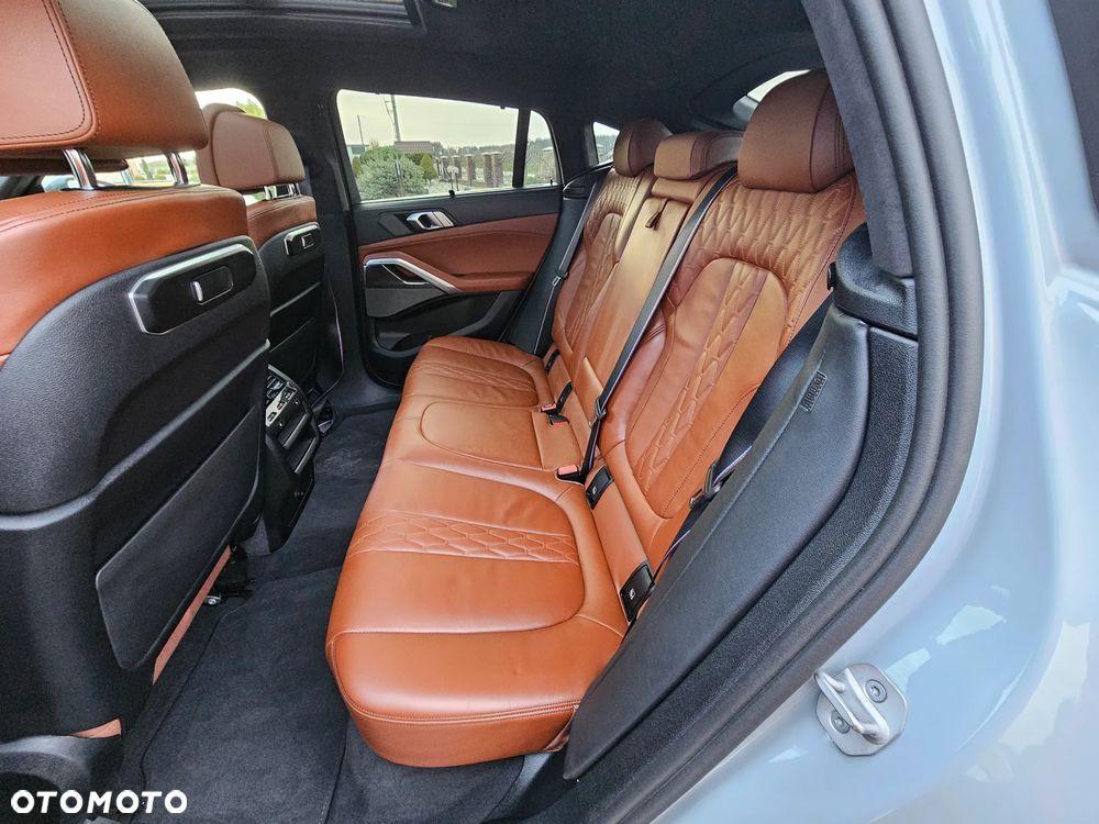 BMW X6 - 8