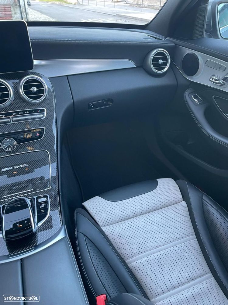 Mercedes-Benz C 63 AMG Standard - 13