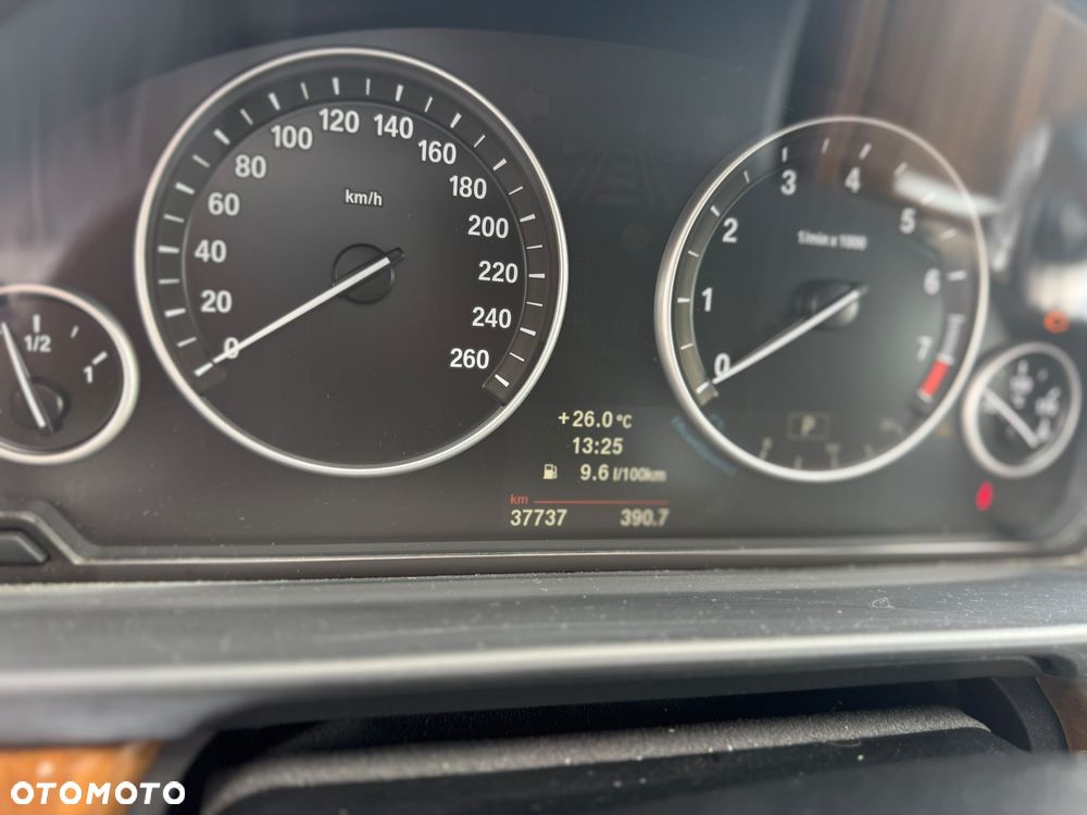 BMW Seria 5 - 38