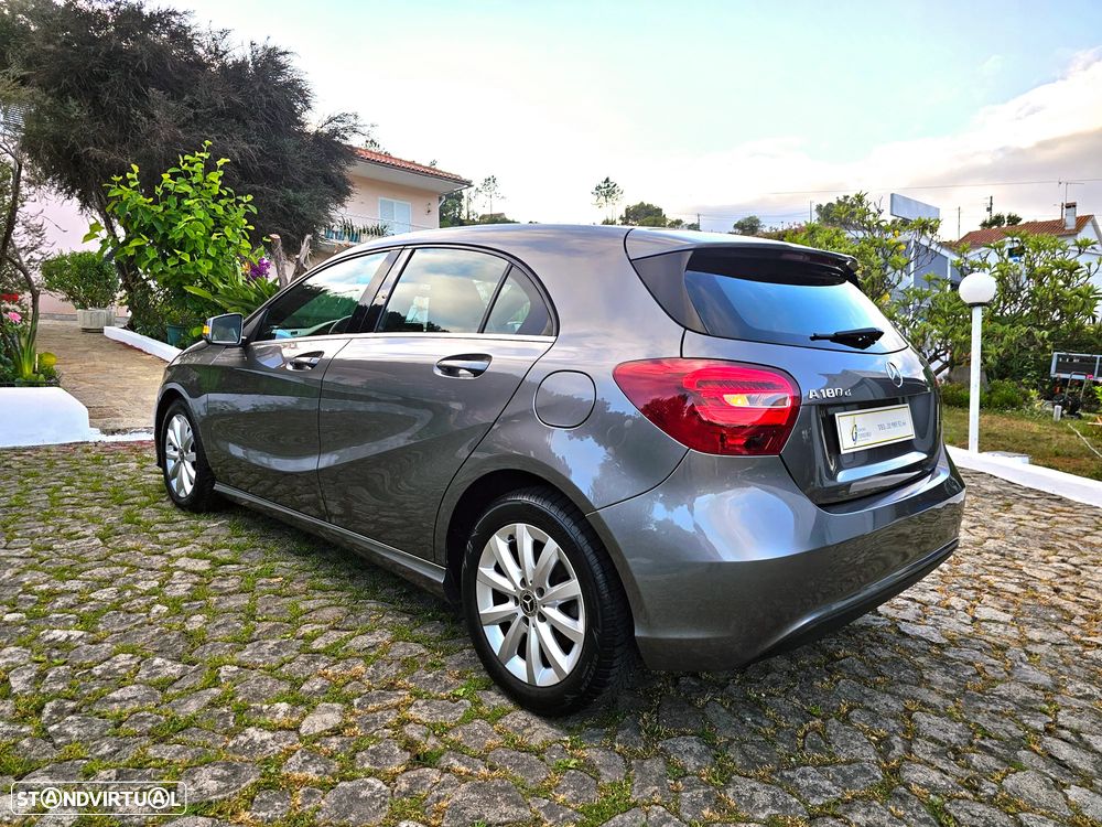 Mercedes-Benz A 180 d Style - 7