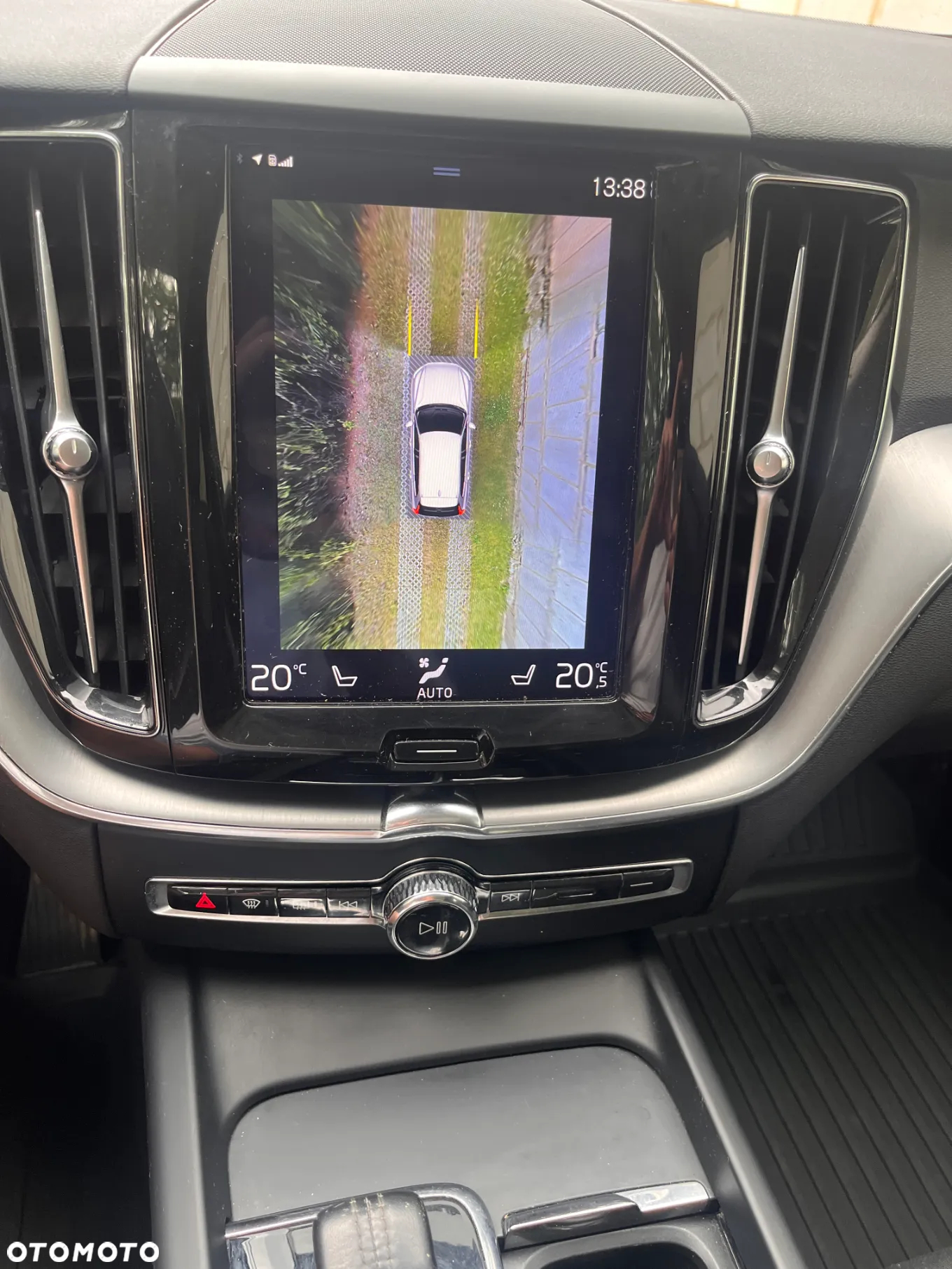 Volvo XC 60 T8 Twin Engine AWD Geartronic Momentum - 14