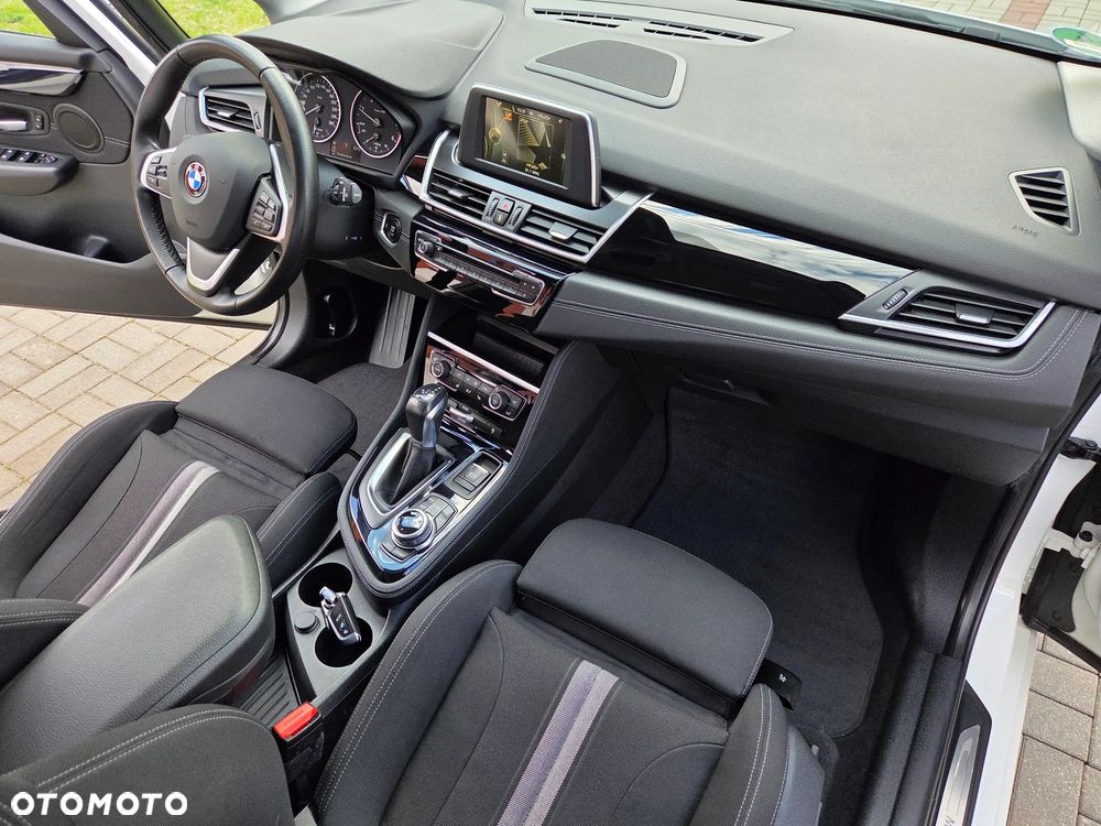 BMW Seria 2 218d Sport-Aut Sport Line - 19