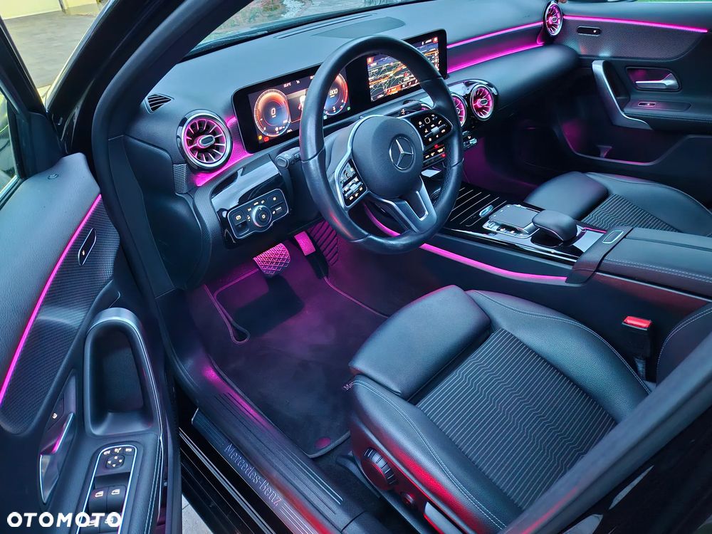 Mercedes-Benz Klasa A 180 Edition 1 7G-DCT - 4